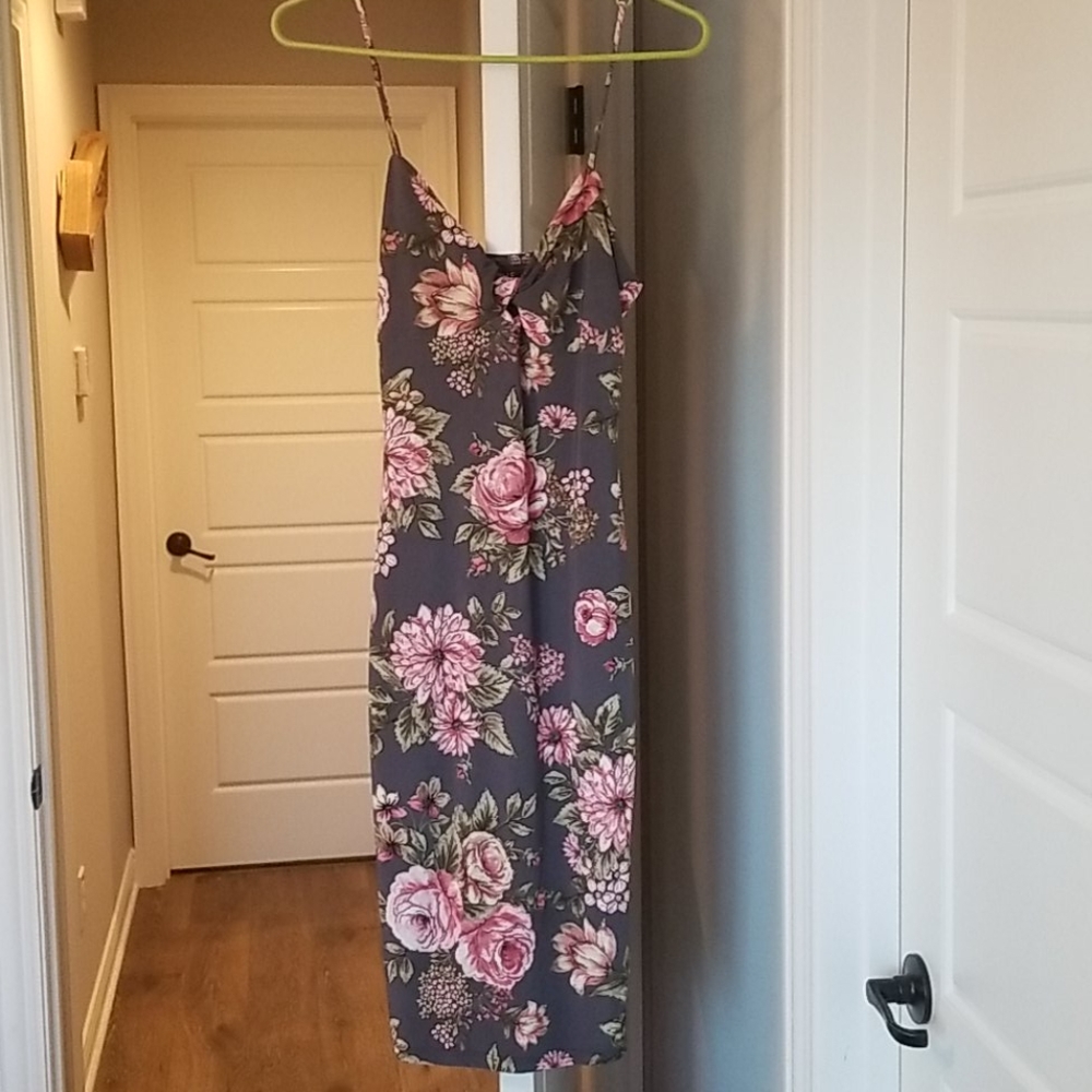 Gray Floral Bodycon Midi